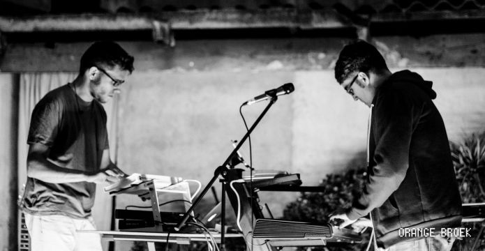 Orange Broek PHOTO 04